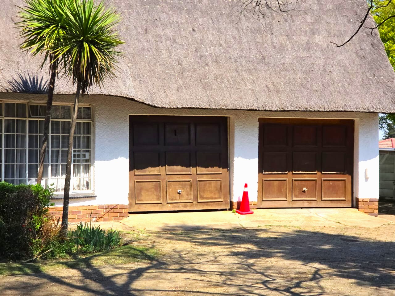 SPACIOUS 5-BEDROOM HOME WITH B&B AND INVESTMENT POTENTIAL
